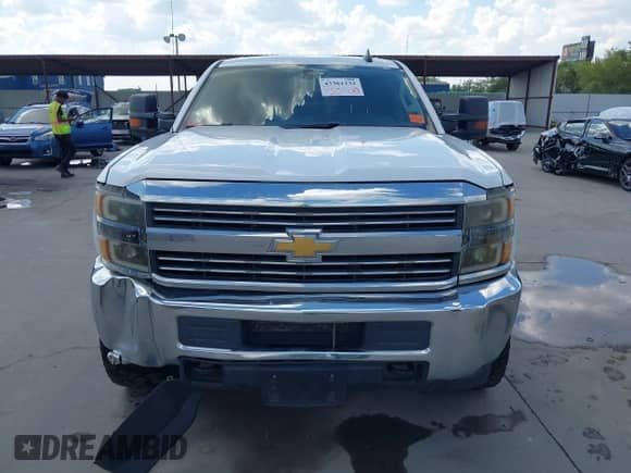 2017 Chevrolet Silverado 2500HD Work Truck z VIN 1GC2CUEG5HZ366363, wystawiony jako IAAI lot #43361232 z przebiegiem 195 782 mil mil oraz . Historia ofert i sprzedaży dostępna na DreamBid. Obrazek 12.