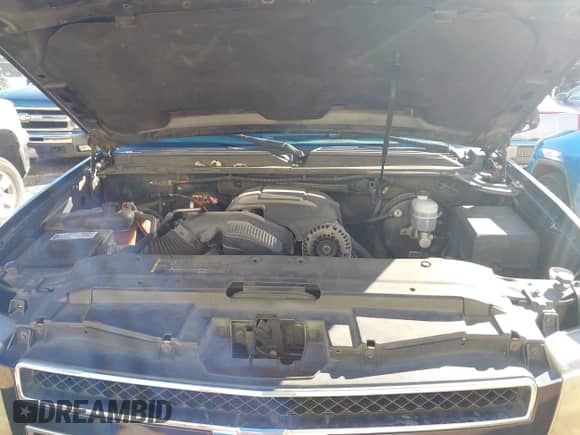 2007 Chevrolet Avalanche 3LT with VIN 3GNEC12047G309998, listed as a IAAI auction lot 43492049 with 259,052 mi miles and . Bid and sale history available at DreamBid. Image 10.