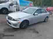 2014 Mercedes-Benz C 300 Sport с VIN WDDGF8AB8EA938380, выставлен на аукционе IAAI как лот 43216216 с пробегом 101 405 миль миль и . История ставок и продаж доступна на DreamBid. Изображение 2.