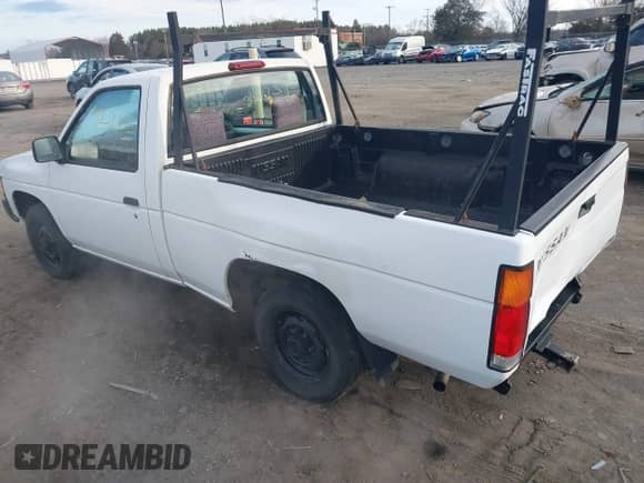 1996 Nissan Frontier XE с VIN 1N6SD11S2TC360938, выставлен на аукционе IAAI как лот 41235605 с пробегом 116 413 миль миль и . История ставок и продаж доступна на DreamBid. Изображение 3.