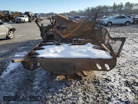 2015 Chevrolet Silverado 2500HD Work Truck z VIN 1GC1KUEG9FF582794, wystawiony jako Copart lot #41525435 z przebiegiem Nie podano mil oraz Szkoda całkowita • Salvage title. Historia ofert i sprzedaży dostępna na DreamBid. Obrazek 6.