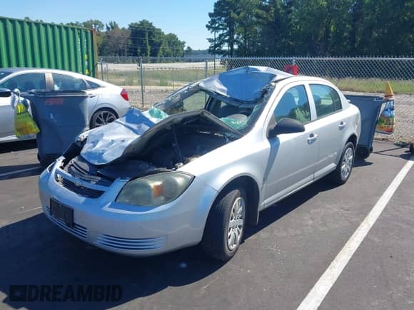 2009 Chevrolet Cobalt LS с VIN 1G1AK58H697234646, выставлен на аукционе IAAI как лот 43108379 с пробегом 242 883 миль миль и . История ставок и продаж доступна на DreamBid. Изображение 16.