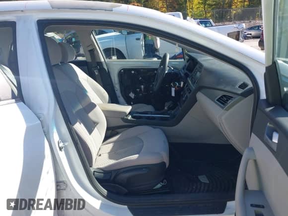 2015 Hyundai Sonata SE с VIN 5NPE24AF9FH017885, выставлен на аукционе IAAI как лот 43309482 с пробегом 59 433 миль миль и . История ставок и продаж доступна на DreamBid. Изображение 5.