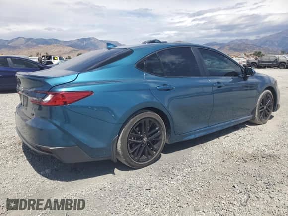 2025 Toyota Camry LE с VIN 4T1DAACK7SU092376, выставлен на аукционе Copart как лот 71074965 с пробегом 30 695 миль миль и Списание • Salvage title. История ставок и продаж доступна на DreamBid. Изображение 3.