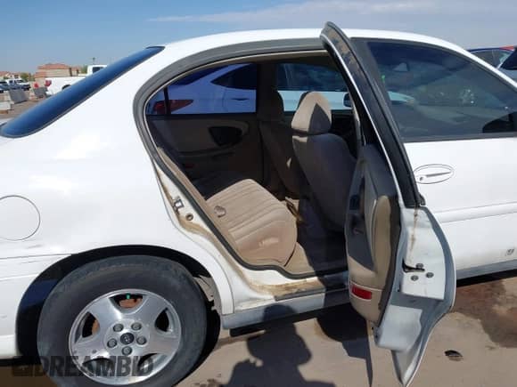 2005 Chevrolet Malibu Classic z VIN 1G1ND52F85M103135, wystawiony jako IAAI lot #43132176 z przebiegiem 161 526 mil mil oraz . Historia ofert i sprzedaży dostępna na DreamBid. Obrazek 8.