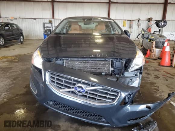 2013 Volvo S60 T5 с VIN YV1612FH0D2186420, выставлен на аукционе Copart как лот 80448915 с пробегом 119 615 миль миль и Списание • Salvage title. История ставок и продаж доступна на DreamBid. Изображение 5.