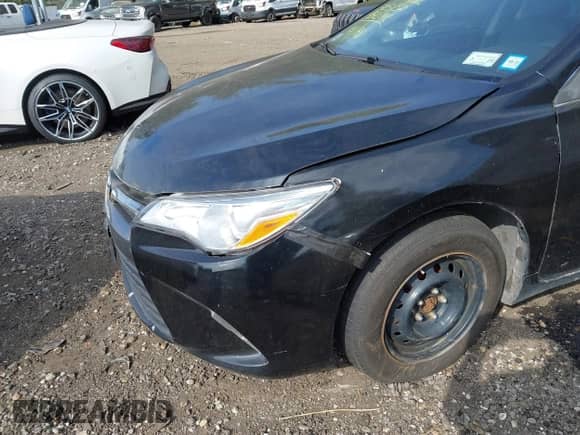 2016 Toyota Camry LE z VIN 4T1BD1FK7GU188333, wystawiony jako IAAI lot #43300091 z przebiegiem 305 952 mil mil oraz . Historia ofert i sprzedaży dostępna na DreamBid. Obrazek 6.