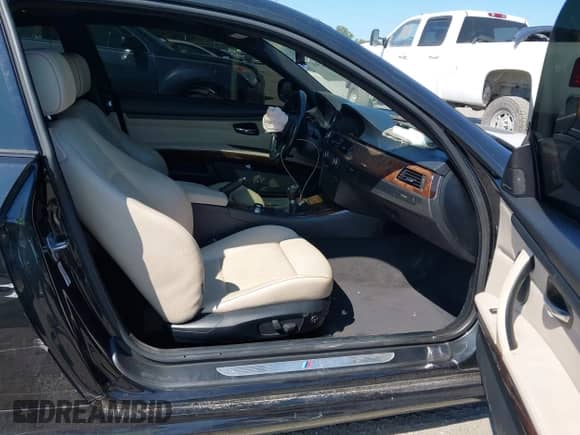 2013 BMW 3 Series 328i с VIN WBAKE5C57DE432377, выставлен на аукционе IAAI как лот 43203687 с пробегом 95 174 миль миль и . История ставок и продаж доступна на DreamBid. Изображение 5.