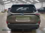 2025 Subaru Forester Premium z VIN JF2SLDDC9SH438517, wystawiony jako IAAI lot #42503076 z przebiegiem 7 773 mil mil oraz . Historia ofert i sprzedaży dostępna na DreamBid. Obrazek 16.