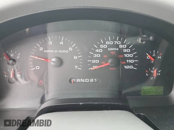 2004 Ford F-150 STX z VIN 1FTRF02W34KD76435, wystawiony jako Copart lot #82598124 z przebiegiem 168 449 mil mil oraz Szkoda całkowita • Salvage title. Historia ofert i sprzedaży dostępna na DreamBid. Obrazek 9.