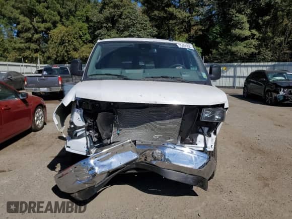 2024 Chevrolet City Express Cargo с VIN 1GAWGFFP3R1188736, выставлен на аукционе Copart как лот 75491294 с пробегом 9 553 миль миль и Списание • Salvage title. История ставок и продаж доступна на DreamBid. Изображение 5.