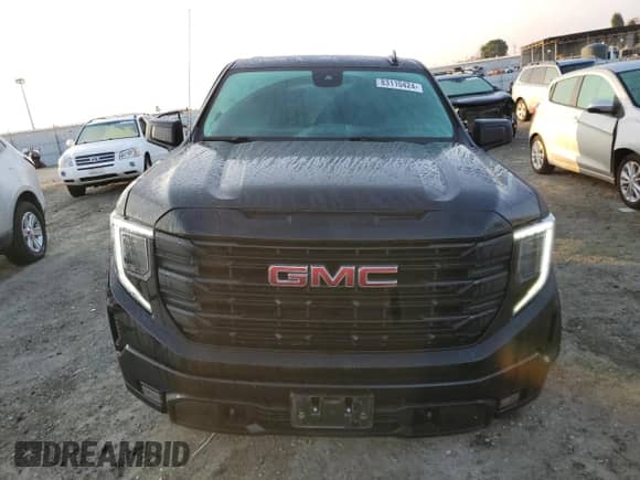 2022 GMC Sierra 1500 Elevation with VIN 3GTPUCEK1NG576603, listed as a Copart auction lot 83110424 with 36,398 mi miles and Salvage title. Bid and sale history available at DreamBid. Image 5.