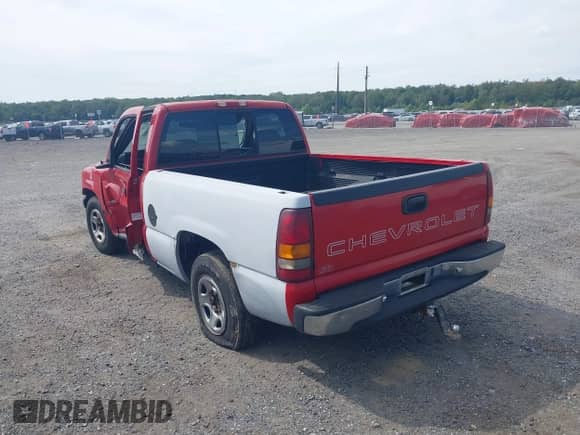 1999 Chevrolet Silverado 1500 LS z VIN 1GCEC14W8XZ187477, wystawiony jako IAAI lot #43217429 z przebiegiem 394 436 mil mil oraz . Historia ofert i sprzedaży dostępna na DreamBid. Obrazek 3.