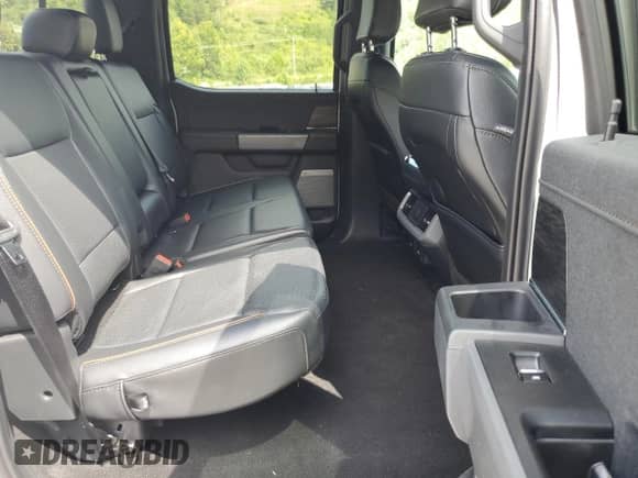 2024 Ford F-150 Lariat с VIN 1FTFW5L56RFB66594, выставлен на аукционе Copart как лот 69544925 с пробегом 21 982 миль миль и Списание • Salvage title. История ставок и продаж доступна на DreamBid. Изображение 10.