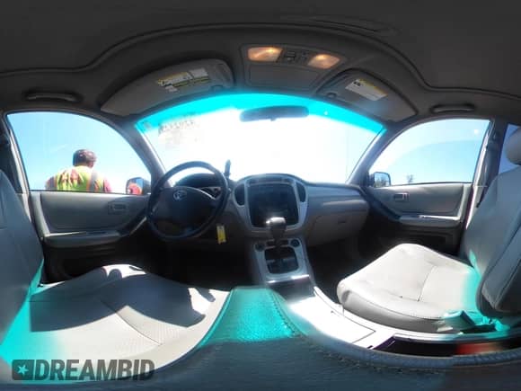 2004 Toyota Highlander with VIN JTEEP21A340054639, listed as a IAAI auction lot 42925229 with 239,334 mi miles and . Bid and sale history available at DreamBid. Image 18.