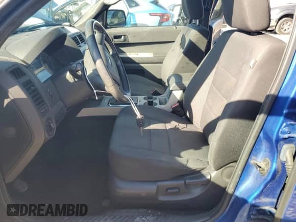 2011 Ford Escape XLT с VIN 1FMCU9DG0BKB10577, выставлен на аукционе Copart как лот 81496245 с пробегом 147 909 миль миль и Чистый • Clean title. История ставок и продаж доступна на DreamBid. Изображение 7.