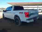 2015 Ford F-150 XLT z VIN 1FTEW1EF9FFB70404, wystawiony jako IAAI lot #43357225 z przebiegiem 109 200 mil mil oraz . Historia ofert i sprzedaży dostępna na DreamBid. Obrazek 3.