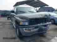 1998 Dodge 1500 z VIN 3B7HF16Z9WM220840, wystawiony jako IAAI lot #41595328 z przebiegiem 199 281 mil mil oraz . Historia ofert i sprzedaży dostępna na DreamBid. Obrazek 12.