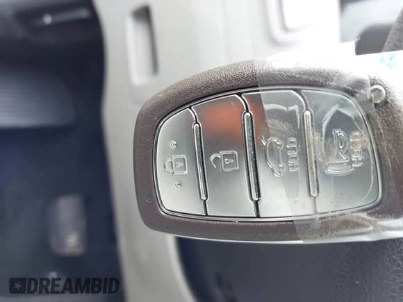 2020 Hyundai Tucson Limited with VIN KM8J3CAL0LU227784, listed as a IAAI auction lot 43421682 with 54,147 mi miles and . Bid and sale history available at DreamBid. Image 11.