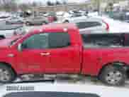 2008 Toyota Tundra Limited с VIN 5TBBV58108S516266, выставлен на аукционе IAAI как лот 41596649 с пробегом 324 609 миль миль и . История ставок и продаж доступна на DreamBid. Изображение 14.