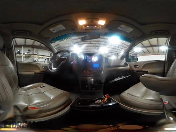 2017 Toyota Sienna XLE with VIN 5TDDZ3DC1HS156781, listed as a IAAI auction lot 41457089 with 189,921 mi miles and . Bid and sale history available at DreamBid. Image 18.