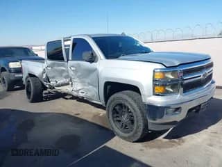 2014 Chevrolet Silverado 1500 LT z VIN 3GCUKREC4EG305362, wystawiony jako IAAI lot #42684836 z przebiegiem 186 246 mil mil oraz . Historia ofert i sprzedaży dostępna na DreamBid. Obrazek 1.