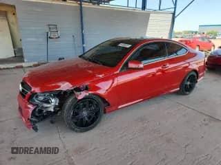 2014 Mercedes-Benz C 250 with VIN WDDGJ4HB1EG182546, listed as a Copart auction lot 64400825 with 90,960 mi miles and Salvage title. Bid and sale history available at DreamBid. Image 1.
