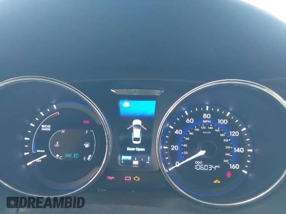 2015 Hyundai Sonata z VIN KMHEC4A43FA135221, wystawiony jako IAAI lot #42962040 z przebiegiem 106 034 mil mil oraz . Historia ofert i sprzedaży dostępna na DreamBid. Obrazek 7.