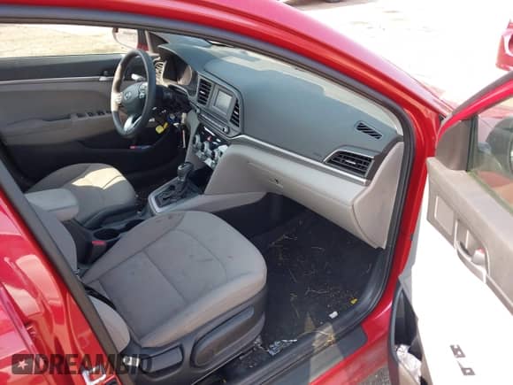 2019 Hyundai Elantra SE с VIN 5NPD74LF2KH497241, выставлен на аукционе IAAI как лот 43148356 с пробегом 48 838 миль миль и . История ставок и продаж доступна на DreamBid. Изображение 5.