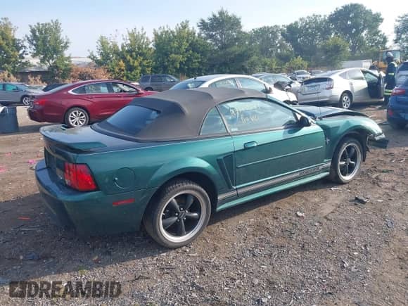 2001 Ford Mustang Deluxe with VIN 1FAFP44431F154216, listed as a IAAI auction lot 43208544 with Not provided miles and . Bid and sale history available at DreamBid. Image 4.