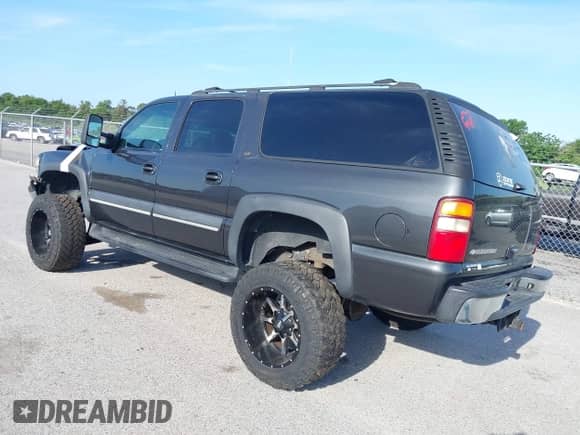 2003 Chevrolet Suburban LT с VIN 3GNGC26U13G199630, выставлен на аукционе IAAI как лот 42344884 с пробегом 232 827 миль миль и . История ставок и продаж доступна на DreamBid. Изображение 3.