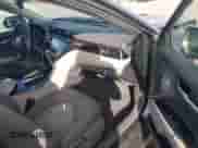 2019 Toyota Camry SE z VIN 4T1B11HK6KU831382, wystawiony jako IAAI lot #43426768 z przebiegiem 137 060 mil mil oraz . Historia ofert i sprzedaży dostępna na DreamBid. Obrazek 5.