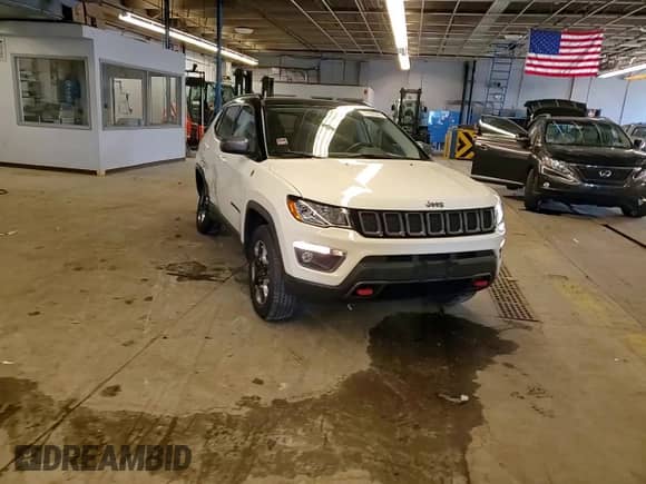2018 Jeep Compass Trailhawk с VIN 3C4NJDDB0JT163497, выставлен на аукционе Copart как лот 77000364 с пробегом 28 681 миль миль и Списание • Salvage title. История ставок и продаж доступна на DreamBid. Изображение 11.