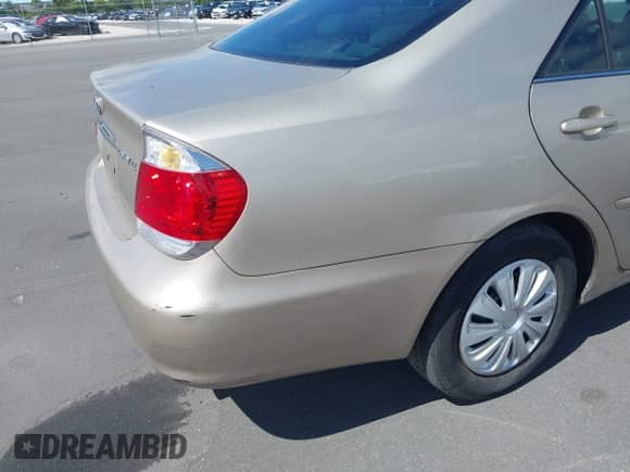 2006 Toyota Camry STD с VIN 4T1BE32KX6U145277, выставлен на аукционе IAAI как лот 43437072 с пробегом 139 024 миль миль и . История ставок и продаж доступна на DreamBid. Изображение 13.