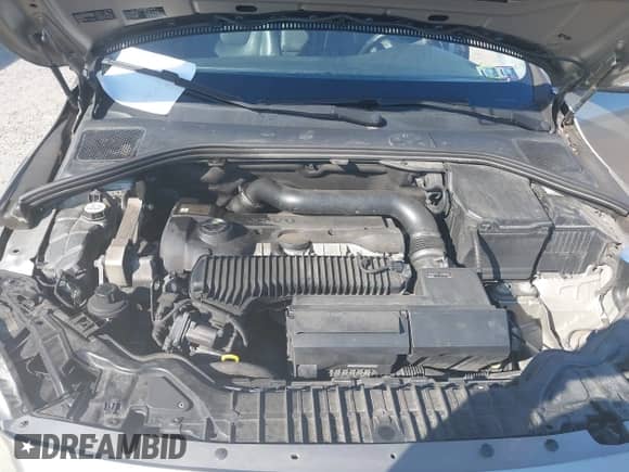 2015 Volvo S60 T5 Premier с VIN YV1612TK7F1351761, выставлен на аукционе IAAI как лот 42582359 с пробегом 138 659 миль миль и . История ставок и продаж доступна на DreamBid. Изображение 10.