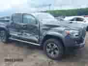 2019 Toyota Tacoma SR5 с VIN 3TMAZ5CN5KM095489, выставлен на аукционе IAAI как лот 42634067 с пробегом 37 078 миль миль и . История ставок и продаж доступна на DreamBid. Изображение 6.