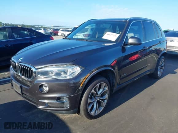 2018 BMW X5 xDrive35i с VIN 5UXKR0C51JL073530, выставлен на аукционе IAAI как лот 43157726 с пробегом 89 396 миль миль и . История ставок и продаж доступна на DreamBid. Изображение 19.