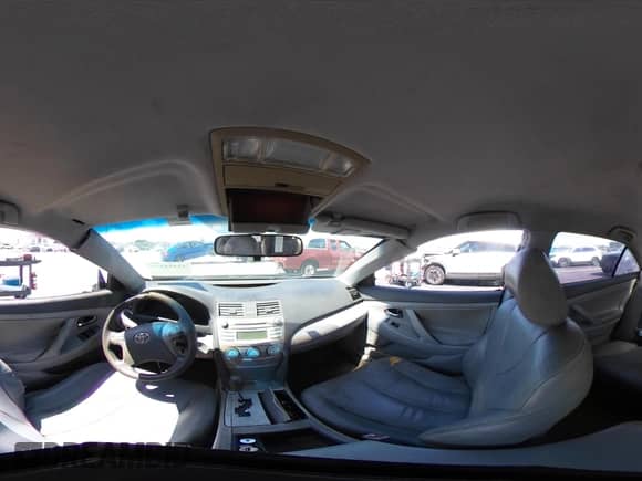 2007 Toyota Camry XLE z VIN JTNBE46K373075368, wystawiony jako IAAI lot #43354330 z przebiegiem 361 006 mil mil oraz . Historia ofert i sprzedaży dostępna na DreamBid. Obrazek 18.