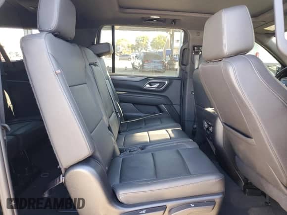 2023 Chevrolet Suburban с VIN 1GNSKDKL2PR286237, выставлен на аукционе Copart как лот 46179735 с пробегом 29 518 миль миль и Списание • Salvage title. История ставок и продаж доступна на DreamBid. Изображение 11.