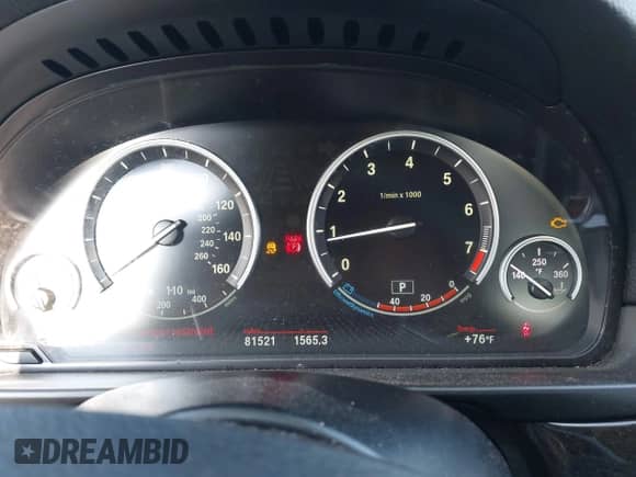 2015 BMW 5 Series 535i xDrive with VIN WBA5B3C58FD545855, listed as a IAAI auction lot 42818045 with 81,521 mi miles and . Bid and sale history available at DreamBid. Image 7.