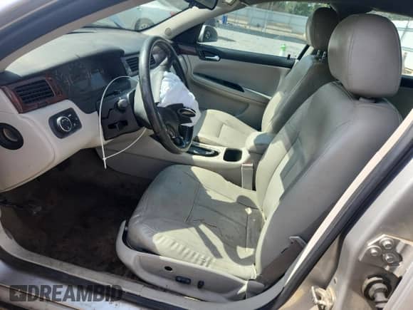 2007 Chevrolet Impala LT z VIN 2G1WT58K179367180, wystawiony jako Copart lot #81703035 z przebiegiem 212 010 mil mil oraz Szkoda całkowita • Salvage title. Historia ofert i sprzedaży dostępna na DreamBid. Obrazek 7.