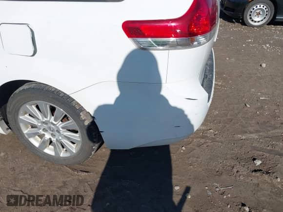 2014 Toyota Sienna Limited с VIN 5TDDK3DC6ES076778, выставлен на аукционе IAAI как лот 41387091 с пробегом 173 497 миль миль и . История ставок и продаж доступна на DreamBid. Изображение 6.