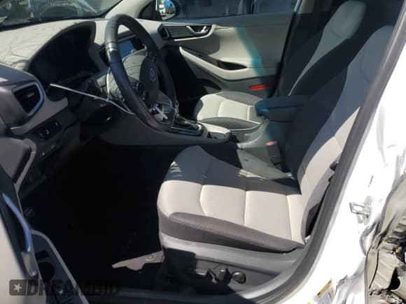2018 Hyundai Ioniq SEL с VIN KMHC75LC3JU062087, выставлен на аукционе Copart как лот 65231515 с пробегом 77 735 миль миль и Списание • Salvage title. История ставок и продаж доступна на DreamBid. Изображение 7.