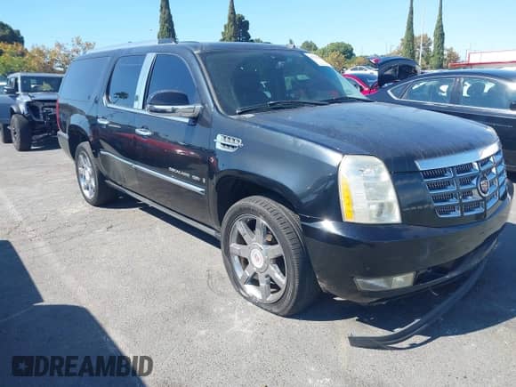 2007 Cadillac Escalade ESV with VIN 1GYFK66847R403337, listed as a IAAI auction lot 43421984 with 225,448 mi miles and . Bid and sale history available at DreamBid. Image 1.