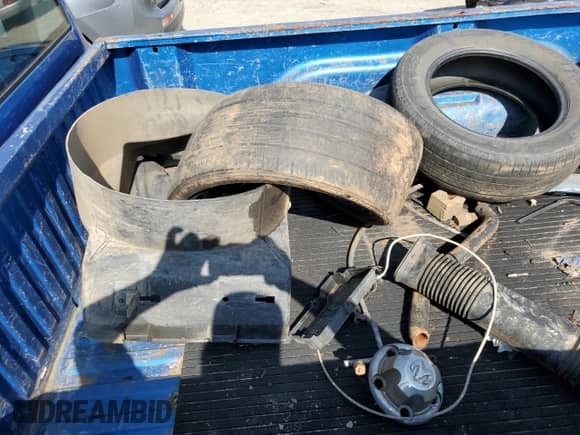 1998 Dodge 1500 с VIN 1B7HC16X6WS705693, выставлен на аукционе Copart как лот 69197984 с пробегом Не указан миль и Списание • Salvage title. История ставок и продаж доступна на DreamBid. Изображение 12.