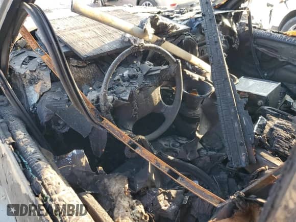 1997 Chevrolet Tahoe с VIN 1GNEK13RXVJ429428, выставлен на аукционе Copart как лот 70564004 с пробегом Не указан миль и На запчасти • Non repairable. История ставок и продаж доступна на DreamBid. Изображение 8.