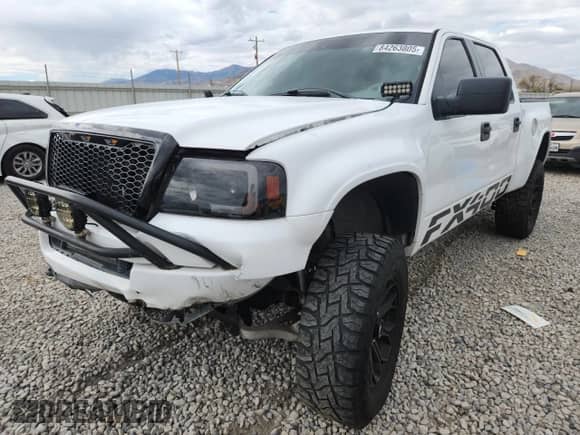 2005 Ford F-150 XLT with VIN 1FTPW14535KC36694, listed as a Copart auction lot 84263805 with Not provided miles and Salvage title. Bid and sale history available at DreamBid. Image 1.