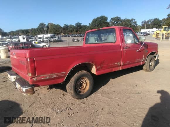 1996 Ford F-150 z VIN 1FTEF15N8TNA09468, wystawiony jako IAAI lot #43431861 z przebiegiem 136 007 mil mil oraz . Historia ofert i sprzedaży dostępna na DreamBid. Obrazek 4.