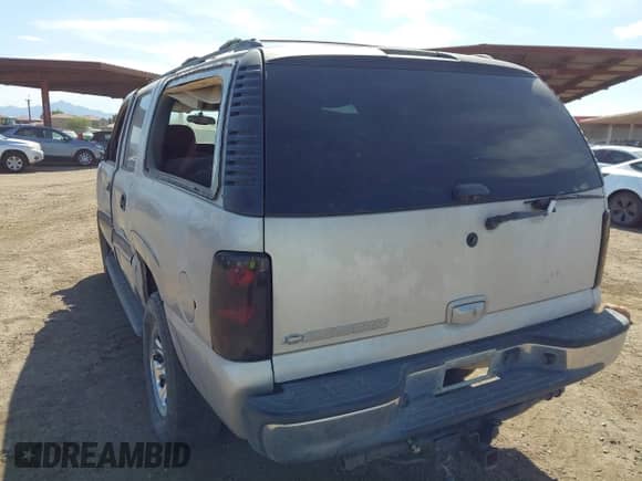2006 Chevrolet Suburban Z71 с VIN 1GNFK16Z56J154102, выставлен на аукционе IAAI как лот 42922775 с пробегом Не указан миль и . История ставок и продаж доступна на DreamBid. Изображение 3.
