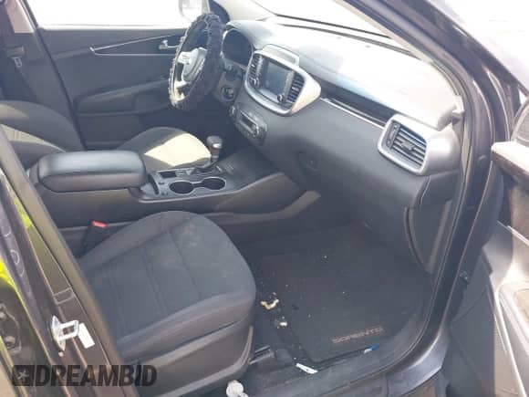 2019 Kia Sorento LX with VIN 5XYPG4A5XKG489435, listed as a IAAI auction lot 42862405 with Not provided miles and . Bid and sale history available at DreamBid. Image 5.